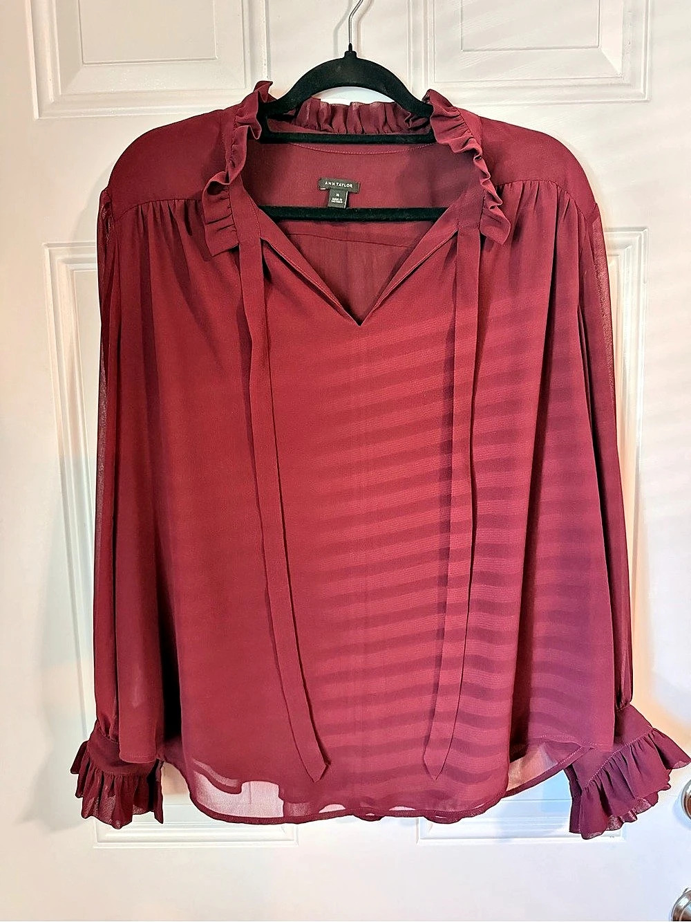 Ann Taylor Ruffle Tie Neck Blouse in Red Size XL Like New